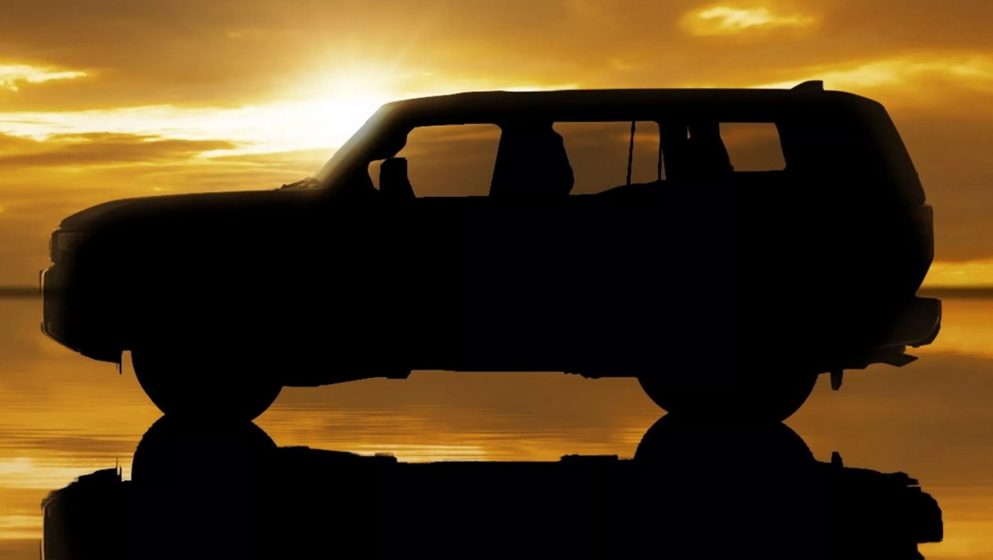 Toyota Land Cruiser 2025 lộ diện trước ngày ra mắt, nhiều nét giống với